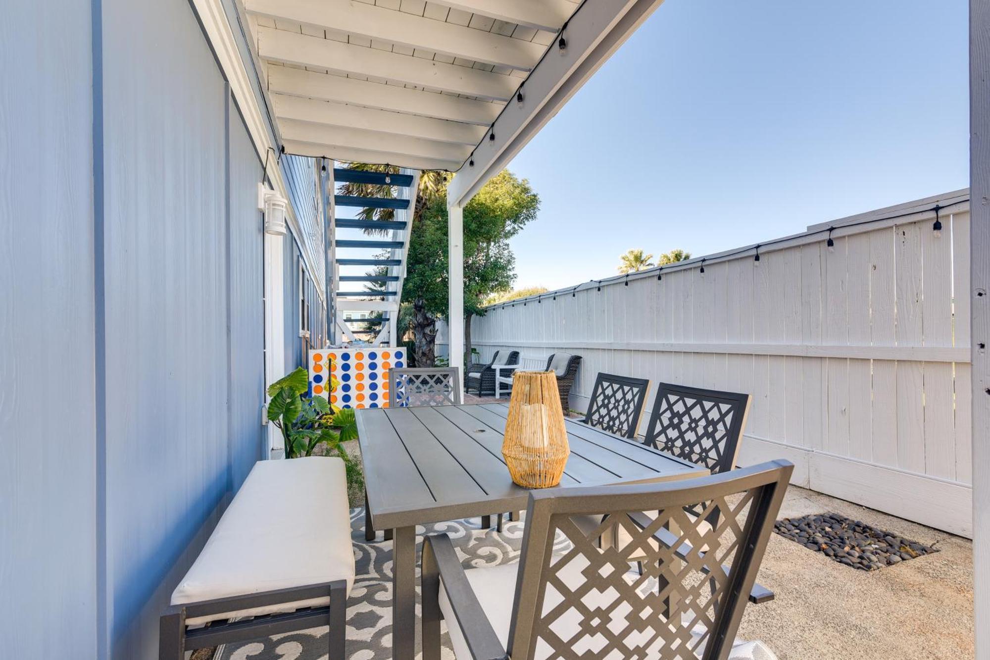 Вилла Seaside Retreat In Galveston Near Pleasure Pier! Экстерьер фото
